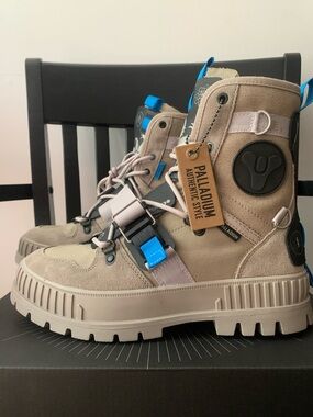 Palladium Tan Canvas Boots